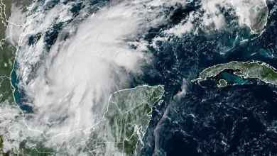cierran puertos en campeche por efectos de la tormenta isaías
