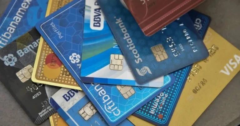 Tarjetas de crédito el hábito que puede generarte problemas en el Buró de Crédito