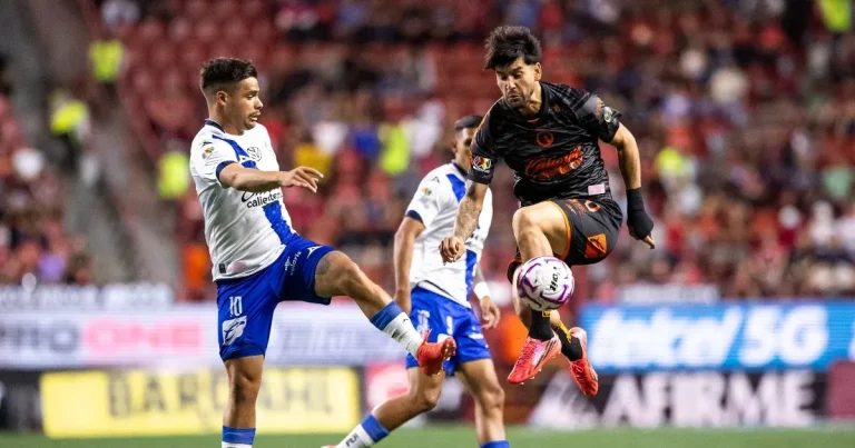 xolos y puebla empatan sin goles en la jornada 12